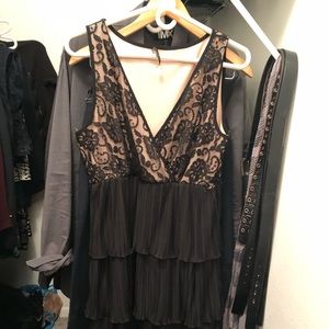 Beautiful knee length women’s halter top dress